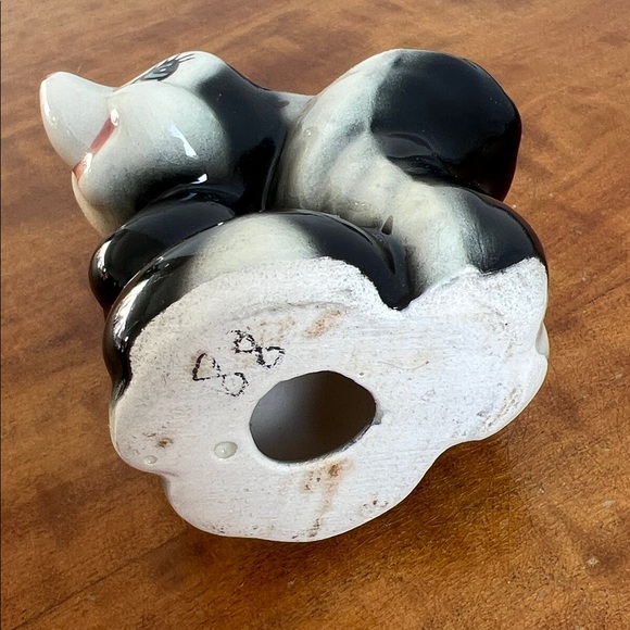 Vintage Flower Ceramic Figurine - Picture 5 of 6